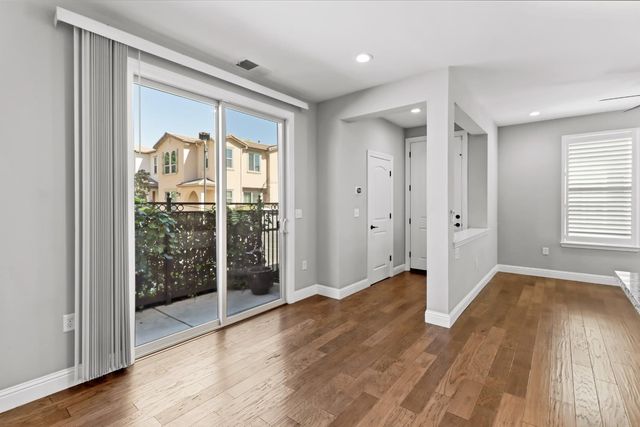 2500 Villa Terrace Ln, Sacramento, CA 95825