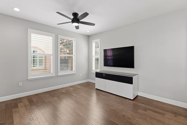 2500 Villa Terrace Ln, Sacramento, CA 95825