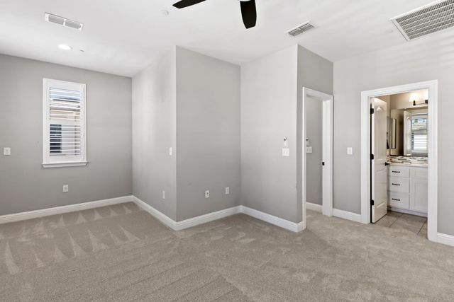 2500 Villa Terrace Ln, Sacramento, CA 95825