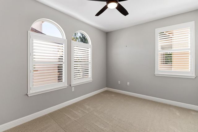 2500 Villa Terrace Ln, Sacramento, CA 95825