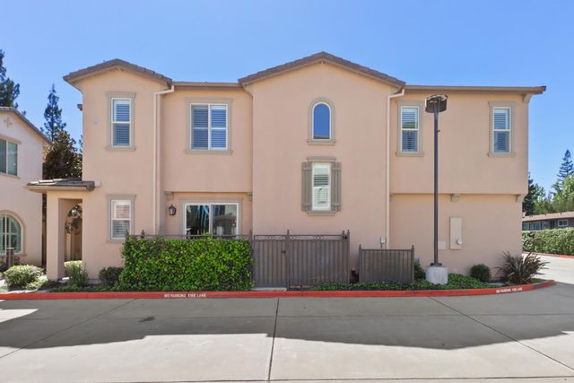 2500 Villa Terrace Ln, Sacramento, CA 95825