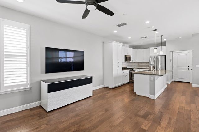 2500 Villa Terrace Ln, Sacramento, CA 95825