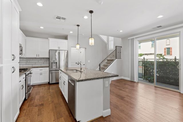 2500 Villa Terrace Ln, Sacramento, CA 95825