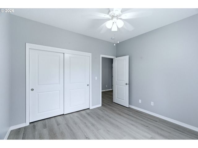 359 Nw EAGLE FEATHER St, Salem, OR 97304
