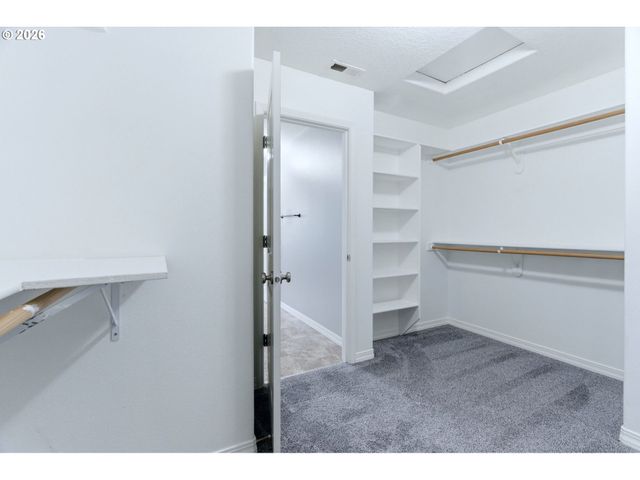 359 Nw EAGLE FEATHER St, Salem, OR 97304