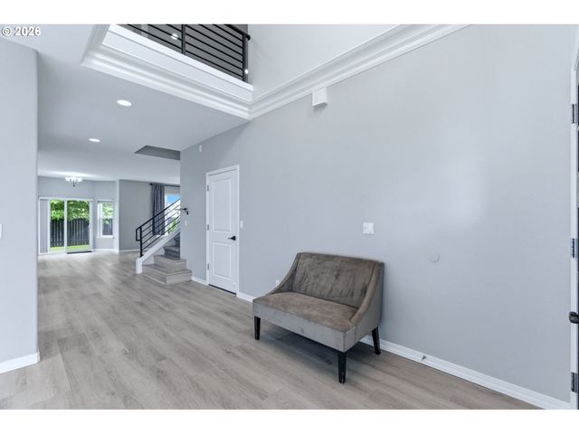 359 Nw EAGLE FEATHER St, Salem, OR 97304