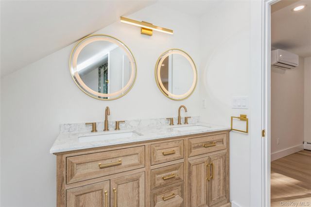 83 Thoreau Court, Yorktown Heights, NY 10598