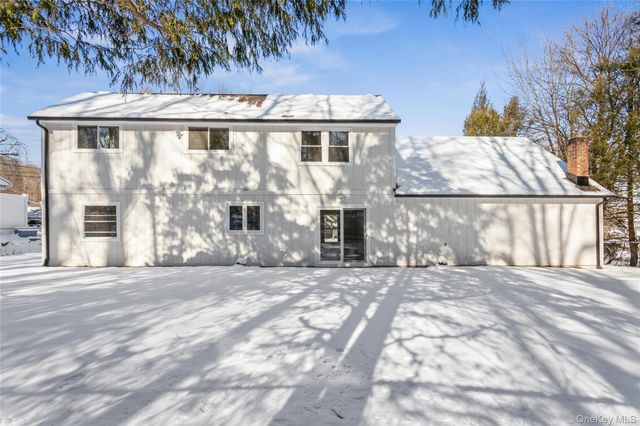 83 Thoreau Court, Yorktown Heights, NY 10598