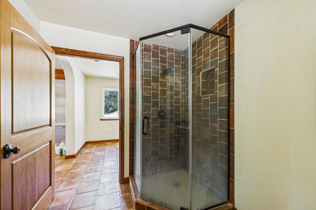 9559 Crooked Prairie Road, Redway, CA 95560