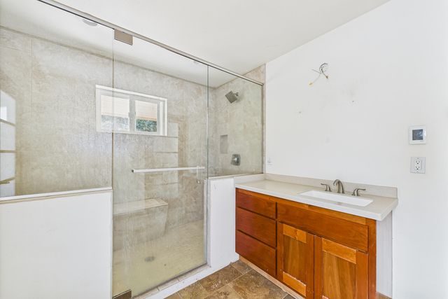 9559 Crooked Prairie Road, Redway, CA 95560