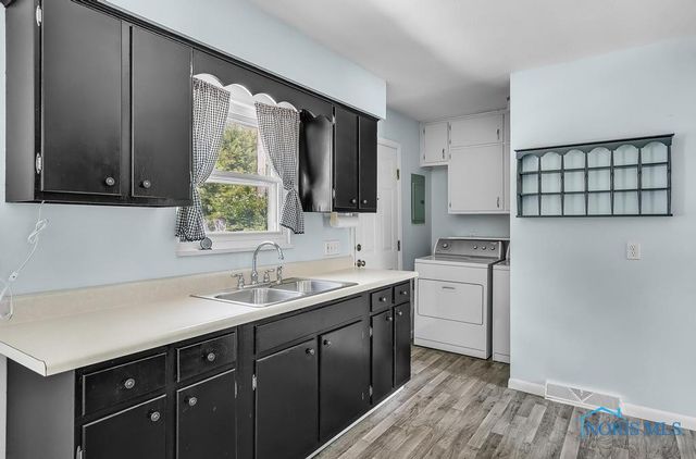 5022 Stengel Avenue, Toledo, OH 43614