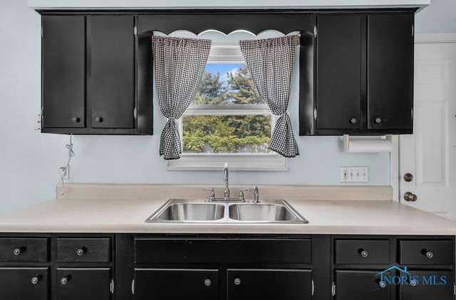 5022 Stengel Avenue, Toledo, OH 43614