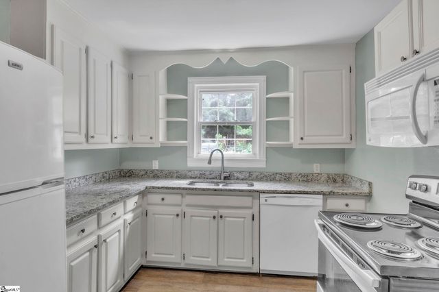 221 Mcmakin Drive, Greenville, SC 29617