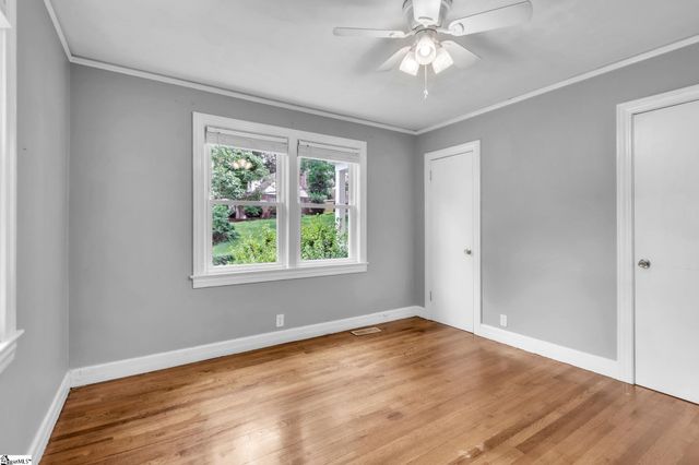 221 Mcmakin Drive, Greenville, SC 29617