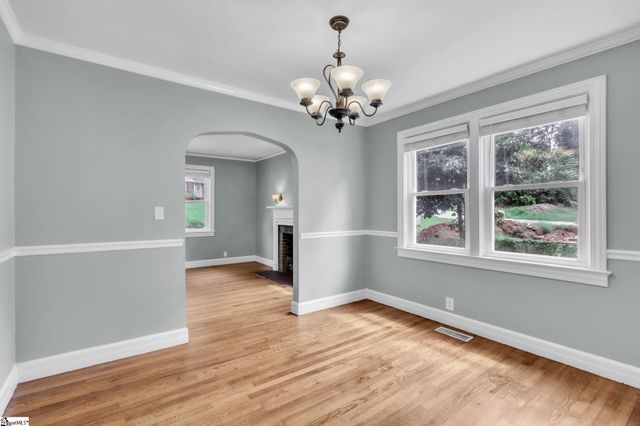 221 Mcmakin Drive, Greenville, SC 29617
