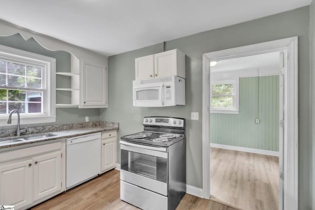 221 Mcmakin Drive, Greenville, SC 29617