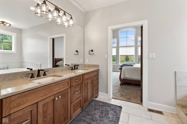 4808 Lakeview Drive, Greenwood, IN 46143