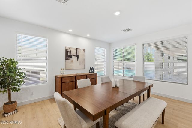 656 W JOHNSON Drive, Gilbert, AZ 85233