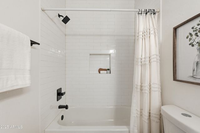 656 W JOHNSON Drive, Gilbert, AZ 85233