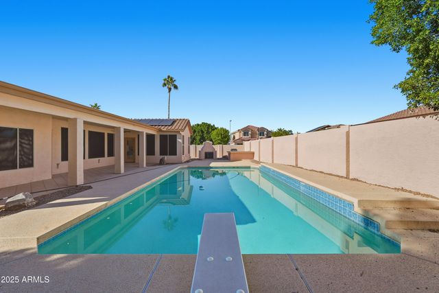 656 W JOHNSON Drive, Gilbert, AZ 85233