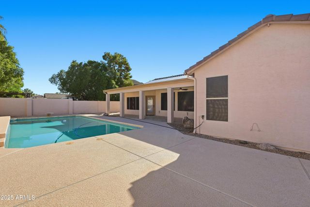 656 W JOHNSON Drive, Gilbert, AZ 85233