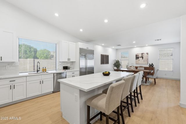 656 W JOHNSON Drive, Gilbert, AZ 85233