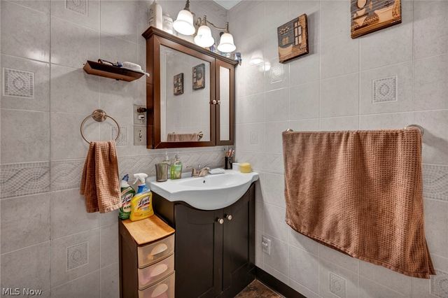 8031 Brichford Road, Mentor, OH 44060