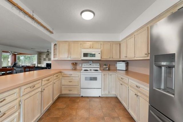 153 Lakeshore Drive, Onalaska, TX 77360