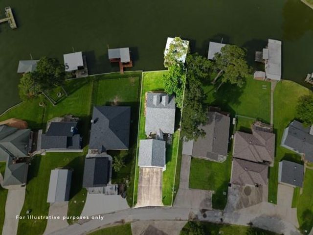 153 Lakeshore Drive, Onalaska, TX 77360