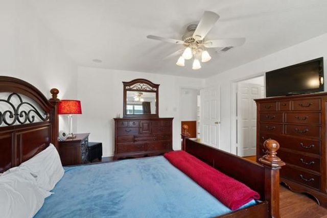 153 Lakeshore Drive, Onalaska, TX 77360
