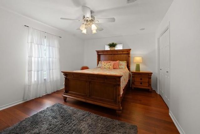 153 Lakeshore Drive, Onalaska, TX 77360