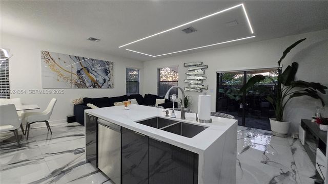 21380 NE 2nd Ct, Miami, FL 33179