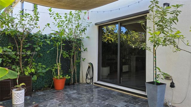 21380 NE 2nd Ct, Miami, FL 33179