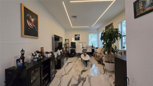 21380 NE 2nd Ct, Miami, FL 33179