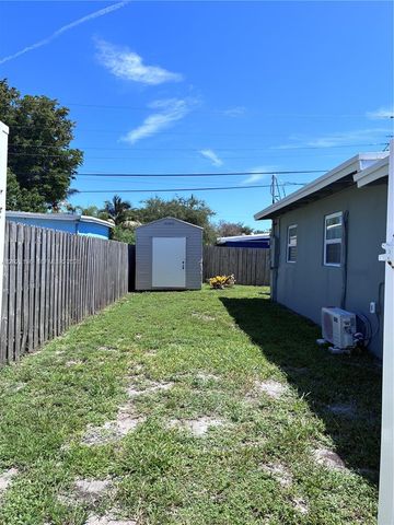 810 NE 3rd Avenue, Pompano Beach, FL 33060