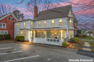 87 Charles St Apt 2, Rochester, NH 03867