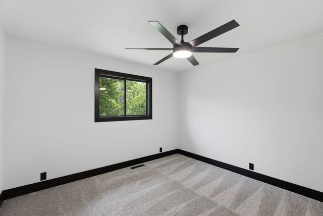 519 Renee Dr, Andover, KS 67002