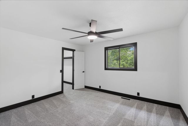 519 Renee Dr, Andover, KS 67002
