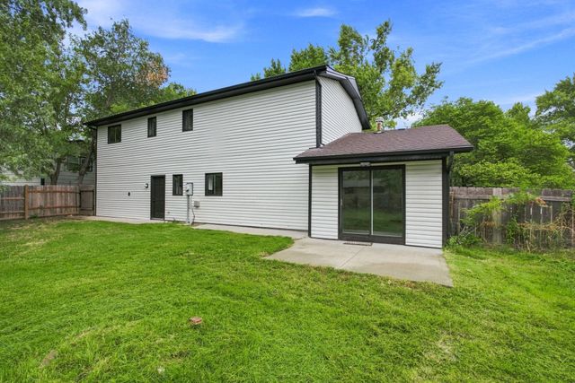 519 Renee Dr, Andover, KS 67002