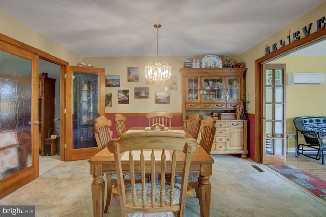 406 FREEDOM DR, Shippensburg, PA 17257