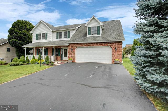 406 FREEDOM DR, Shippensburg, PA 17257