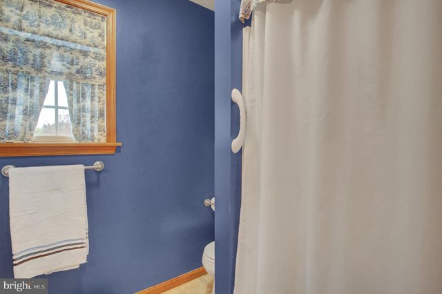 406 FREEDOM DR, Shippensburg, PA 17257