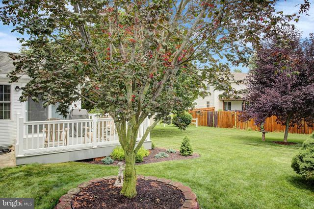 406 FREEDOM DR, Shippensburg, PA 17257