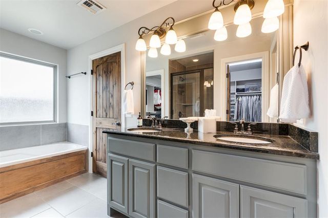 12605 Chateaux Road, Oklahoma City, OK 73142