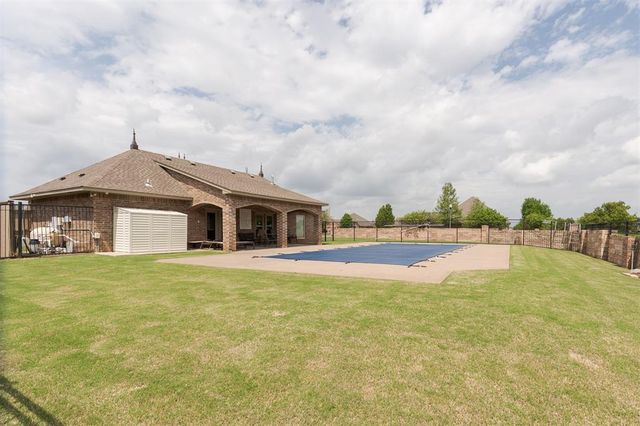 12605 Chateaux Road, Oklahoma City, OK 73142