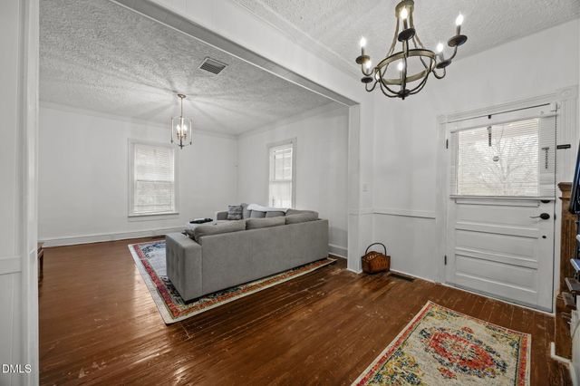 230 Chavasse Avenue, Henderson, NC 27536