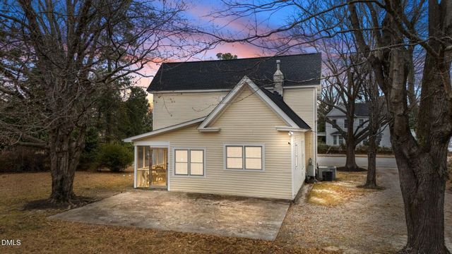 230 Chavasse Avenue, Henderson, NC 27536
