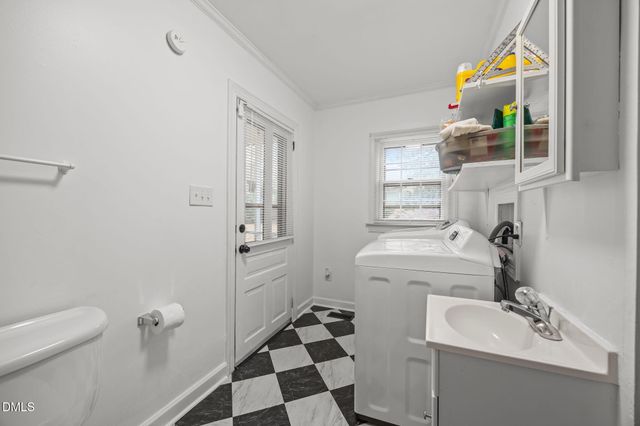 230 Chavasse Avenue, Henderson, NC 27536