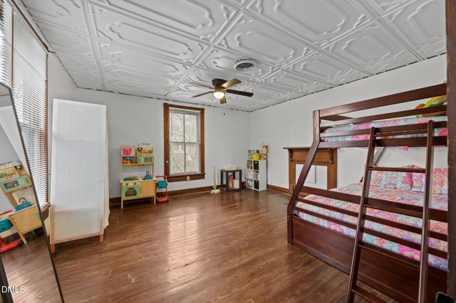 230 Chavasse Avenue, Henderson, NC 27536