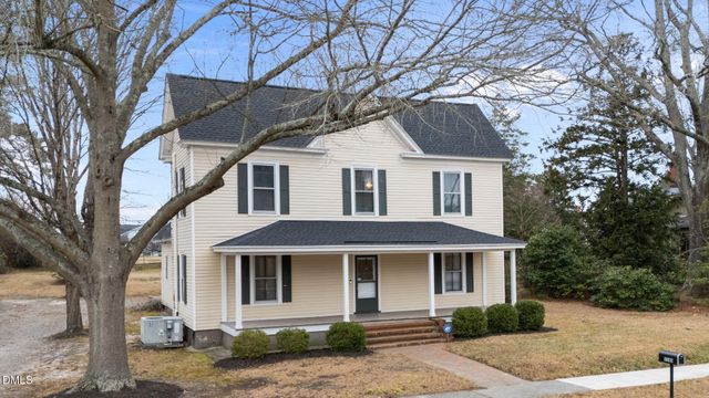 230 Chavasse Avenue, Henderson, NC 27536